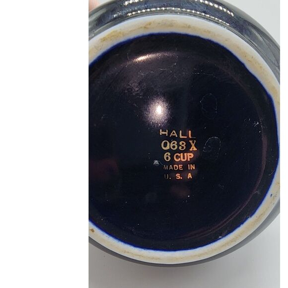 Vintage Hall Royal Blue & Gold Collectible Teapot 063X 6 Cup - Picture 9 of 9